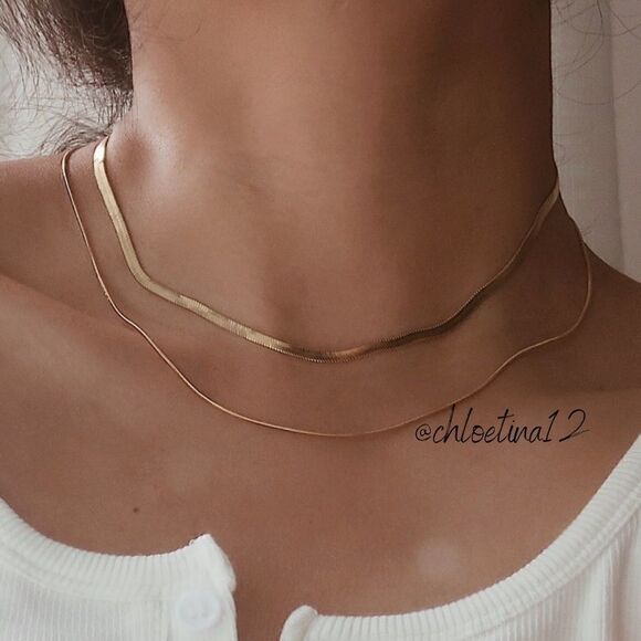 ✨NEW 18k Gold Plated Layered Flat Herringbone Chain Necklace - Picture 1 of 5
